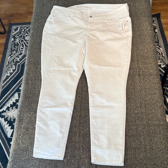 NWT Old Navy Women's White Super Skinny Jeans Mid Rise sz 18 Regular Stretch - Picture 3 of 11